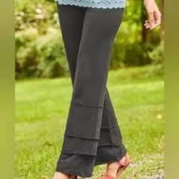 NWT Matilda Jane Black Finns Stretchy Pants - Picture 1 of 6